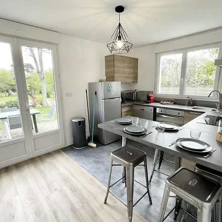 Holiday home Le Dolmen Maisonnette Ultra Cocooning - Piscine